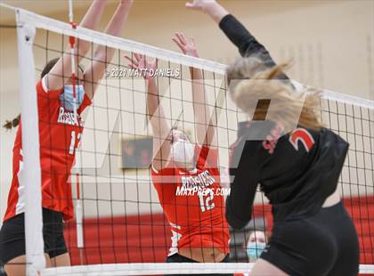 Thumbnail 1 in Regis Jesuit @ Castle View photogallery.