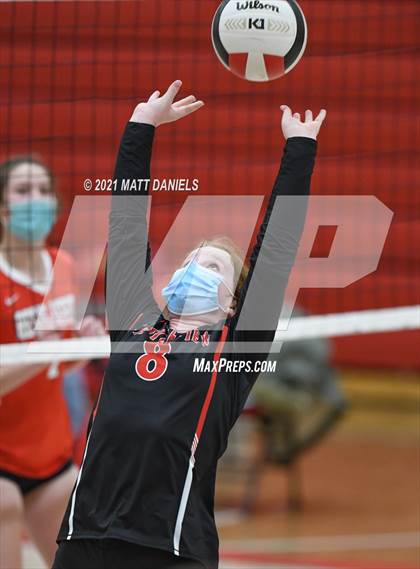 Thumbnail 3 in Regis Jesuit @ Castle View photogallery.