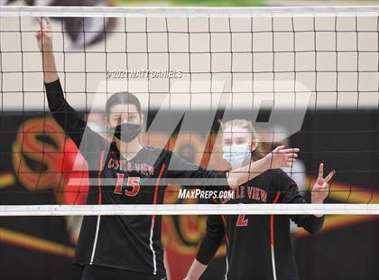 Thumbnail 1 in Regis Jesuit @ Castle View photogallery.