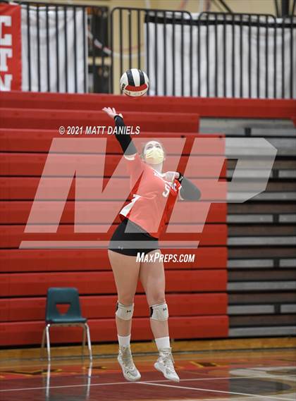 Thumbnail 1 in Regis Jesuit @ Castle View photogallery.