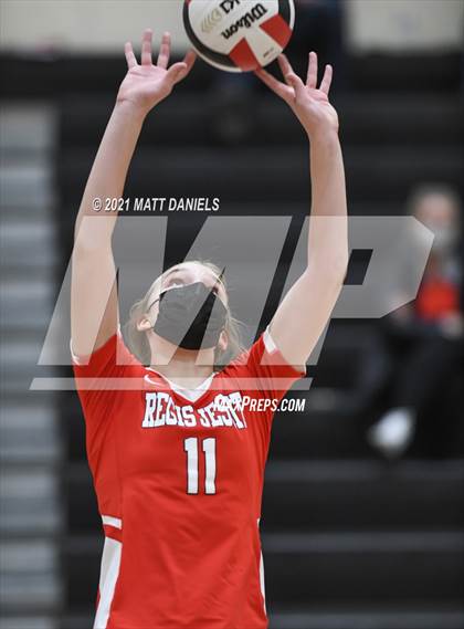 Thumbnail 2 in Regis Jesuit @ Castle View photogallery.
