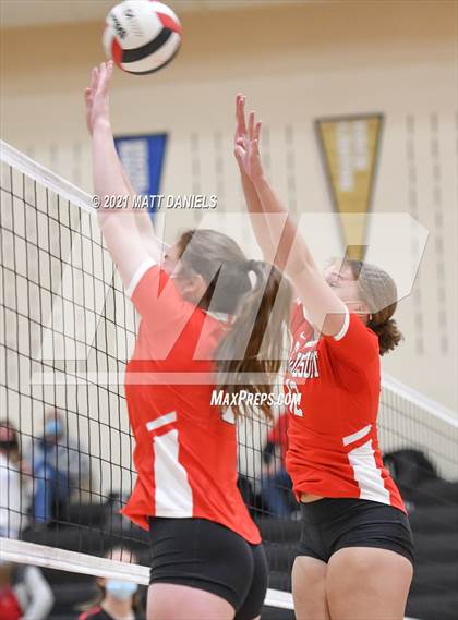 Thumbnail 3 in Regis Jesuit @ Castle View photogallery.