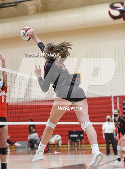 Thumbnail 1 in Regis Jesuit @ Castle View photogallery.