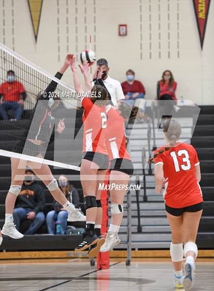 Thumbnail 3 in Regis Jesuit @ Castle View photogallery.