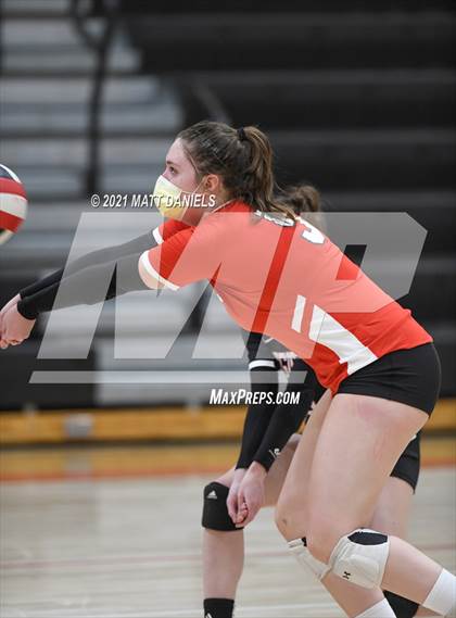 Thumbnail 3 in Regis Jesuit @ Castle View photogallery.