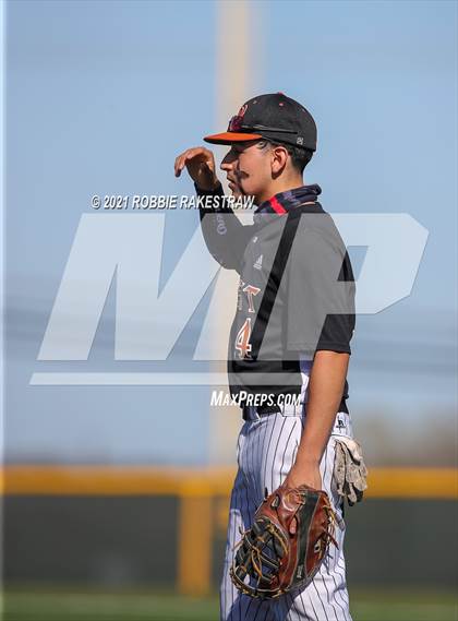Thumbnail 1 in Crandall @ West Mesquite photogallery.