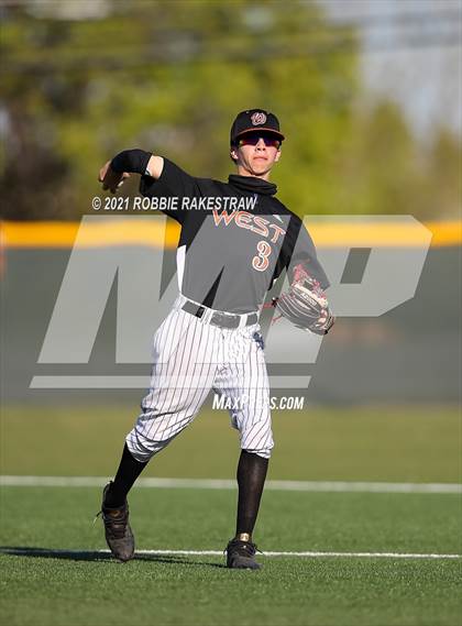 Thumbnail 1 in Crandall @ West Mesquite photogallery.