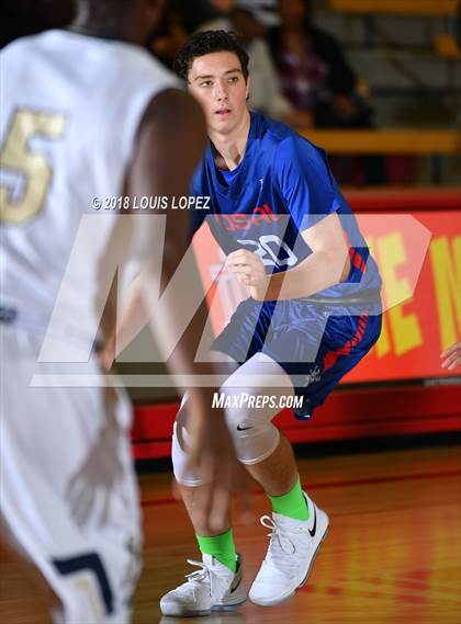 Thumbnail 3 in Los Alamitos vs. St. John Bosco (Nike Extravaganza) photogallery.