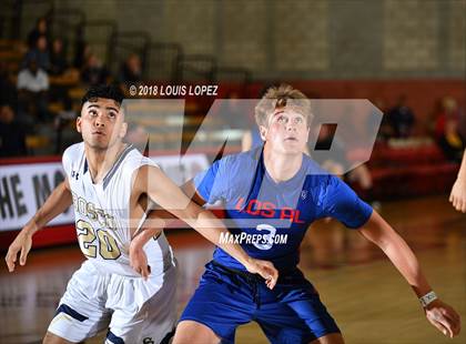 Thumbnail 1 in Los Alamitos vs. St. John Bosco (Nike Extravaganza) photogallery.