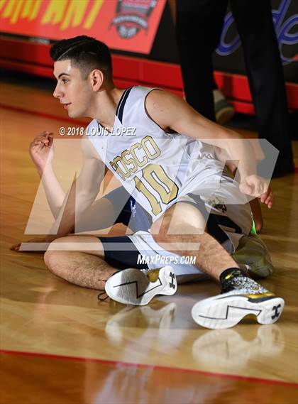 Thumbnail 1 in Los Alamitos vs. St. John Bosco (Nike Extravaganza) photogallery.