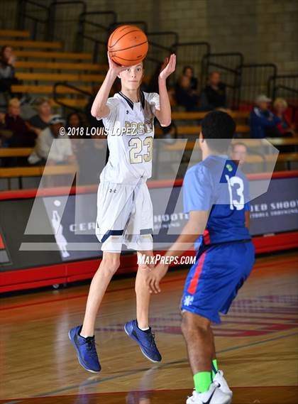 Thumbnail 3 in Los Alamitos vs. St. John Bosco (Nike Extravaganza) photogallery.