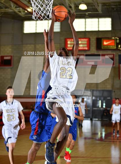 Thumbnail 2 in Los Alamitos vs. St. John Bosco (Nike Extravaganza) photogallery.