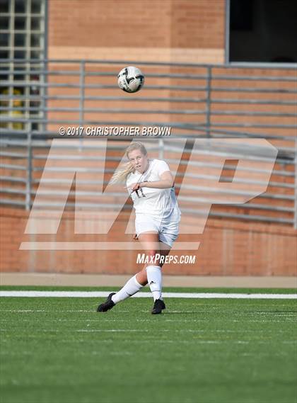 Thumbnail 3 in Cinco Ranch vs. Westlake (I-10 Shootout) photogallery.