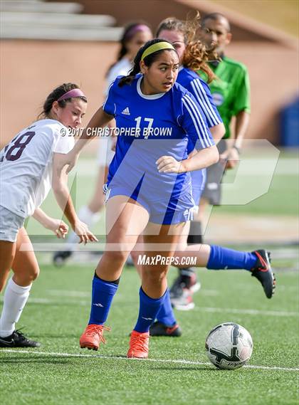 Thumbnail 3 in Cinco Ranch vs. Westlake (I-10 Shootout) photogallery.