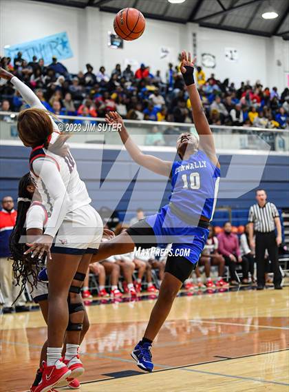 Thumbnail 3 in Madisonville vs Connally (UIL 4A Reg III Semifinal) photogallery.