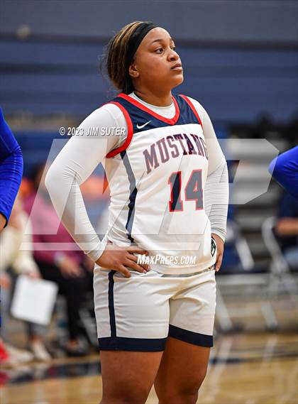 Thumbnail 3 in Madisonville vs Connally (UIL 4A Reg III Semifinal) photogallery.