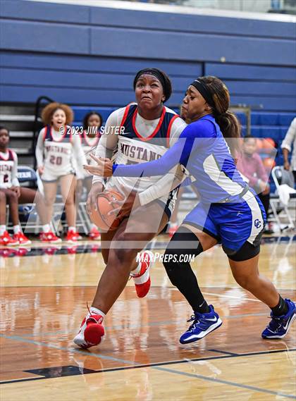 Thumbnail 2 in Madisonville vs Connally (UIL 4A Reg III Semifinal) photogallery.