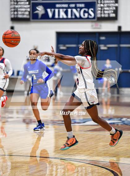 Thumbnail 3 in Madisonville vs Connally (UIL 4A Reg III Semifinal) photogallery.
