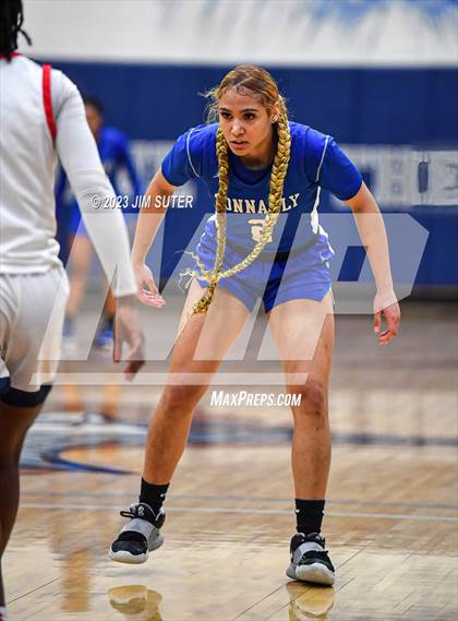 Thumbnail 1 in Madisonville vs Connally (UIL 4A Reg III Semifinal) photogallery.