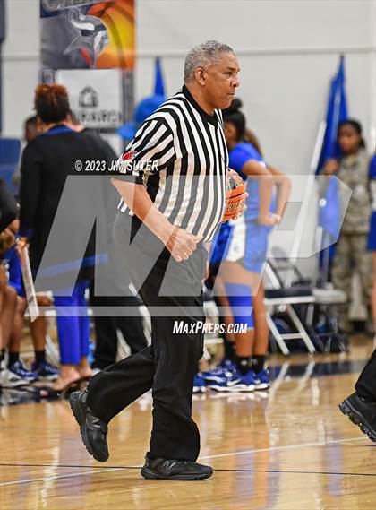 Thumbnail 3 in Madisonville vs Connally (UIL 4A Reg III Semifinal) photogallery.