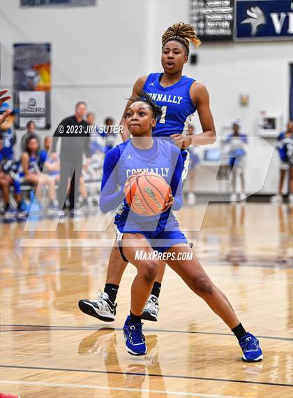 Thumbnail 3 in Madisonville vs Connally (UIL 4A Reg III Semifinal) photogallery.