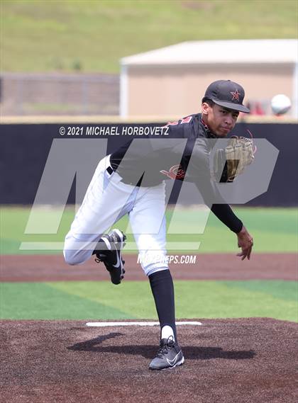 Thumbnail 3 in Coppell vs. Keller (UIL 6A Regional Semifinal) photogallery.