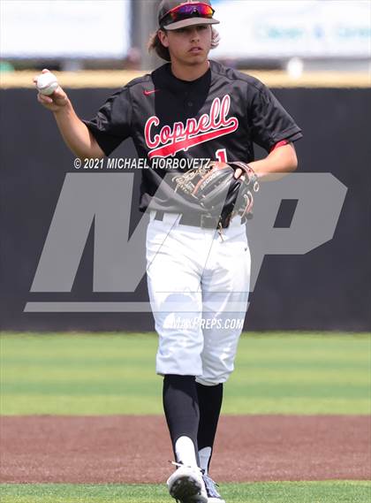 Thumbnail 1 in Coppell vs. Keller (UIL 6A Regional Semifinal) photogallery.