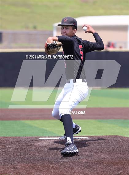 Thumbnail 2 in Coppell vs. Keller (UIL 6A Regional Semifinal) photogallery.