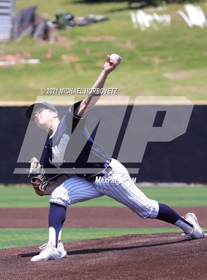 Thumbnail 2 in Coppell vs. Keller (UIL 6A Regional Semifinal) photogallery.