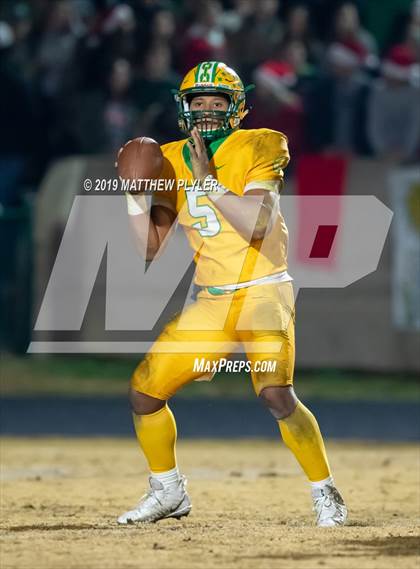Thumbnail 3 in Richmond vs Zebulon B. Vance (NCHSAA 4AA Western Regional Final) photogallery.