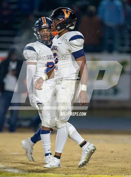 Thumbnail 1 in Richmond vs Zebulon B. Vance (NCHSAA 4AA Western Regional Final) photogallery.