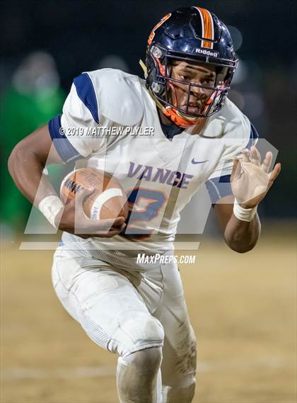 Thumbnail 2 in Richmond vs Zebulon B. Vance (NCHSAA 4AA Western Regional Final) photogallery.
