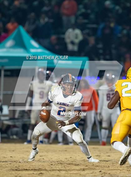 Thumbnail 3 in Richmond vs Zebulon B. Vance (NCHSAA 4AA Western Regional Final) photogallery.