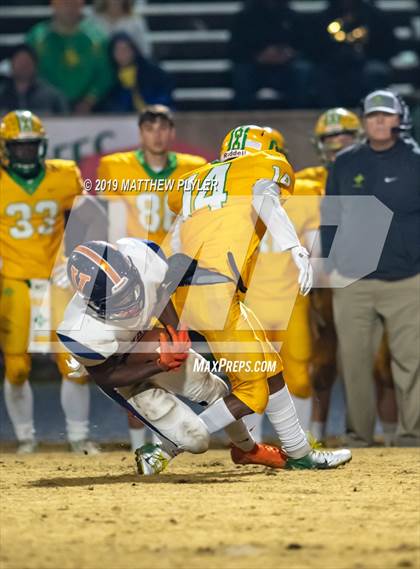 Thumbnail 2 in Richmond vs Zebulon B. Vance (NCHSAA 4AA Western Regional Final) photogallery.