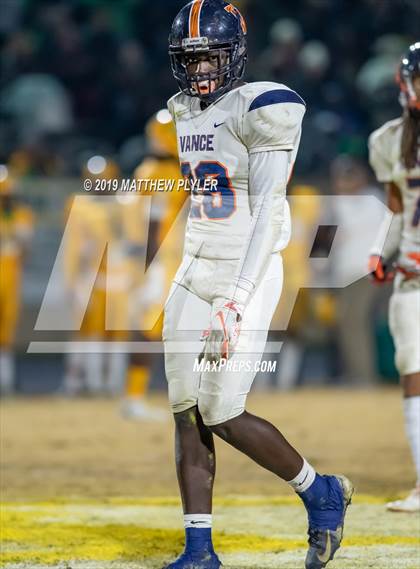 Thumbnail 3 in Richmond vs Zebulon B. Vance (NCHSAA 4AA Western Regional Final) photogallery.