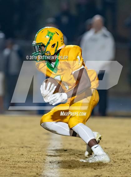 Thumbnail 2 in Richmond vs Zebulon B. Vance (NCHSAA 4AA Western Regional Final) photogallery.