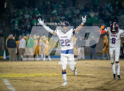 Thumbnail 2 in Richmond vs Zebulon B. Vance (NCHSAA 4AA Western Regional Final) photogallery.