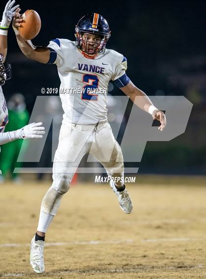 Thumbnail 3 in Richmond vs Zebulon B. Vance (NCHSAA 4AA Western Regional Final) photogallery.