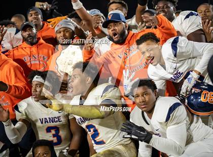 Thumbnail 1 in Richmond vs Zebulon B. Vance (NCHSAA 4AA Western Regional Final) photogallery.