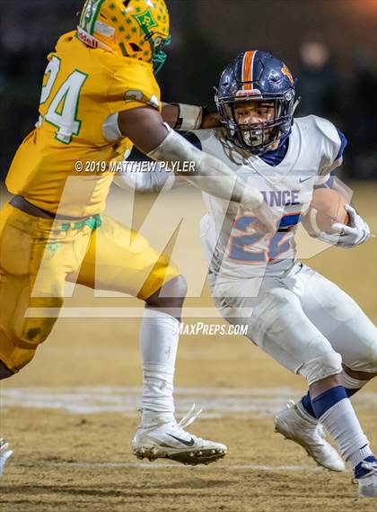 Thumbnail 2 in Richmond vs Zebulon B. Vance (NCHSAA 4AA Western Regional Final) photogallery.