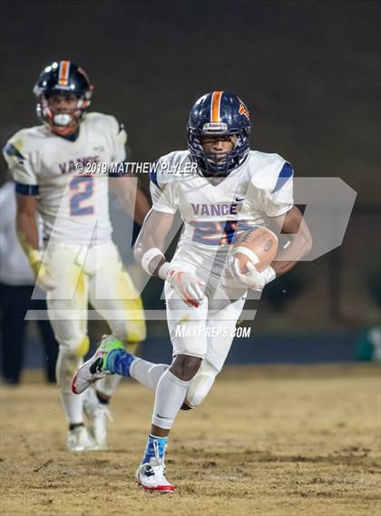 Thumbnail 1 in Richmond vs Zebulon B. Vance (NCHSAA 4AA Western Regional Final) photogallery.
