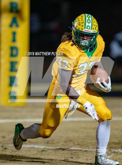 Thumbnail 2 in Richmond vs Zebulon B. Vance (NCHSAA 4AA Western Regional Final) photogallery.