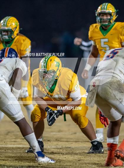 Thumbnail 1 in Richmond vs Zebulon B. Vance (NCHSAA 4AA Western Regional Final) photogallery.