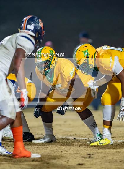 Thumbnail 2 in Richmond vs Zebulon B. Vance (NCHSAA 4AA Western Regional Final) photogallery.