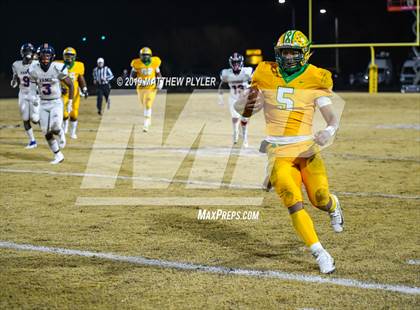 Thumbnail 1 in Richmond vs Zebulon B. Vance (NCHSAA 4AA Western Regional Final) photogallery.