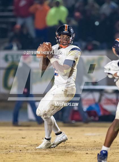 Thumbnail 2 in Richmond vs Zebulon B. Vance (NCHSAA 4AA Western Regional Final) photogallery.