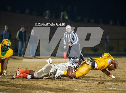 Thumbnail 1 in Richmond vs Zebulon B. Vance (NCHSAA 4AA Western Regional Final) photogallery.