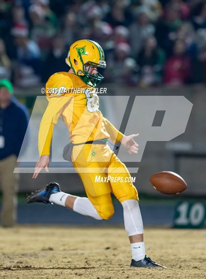 Thumbnail 2 in Richmond vs Zebulon B. Vance (NCHSAA 4AA Western Regional Final) photogallery.