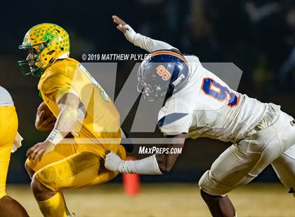 Thumbnail 2 in Richmond vs Zebulon B. Vance (NCHSAA 4AA Western Regional Final) photogallery.
