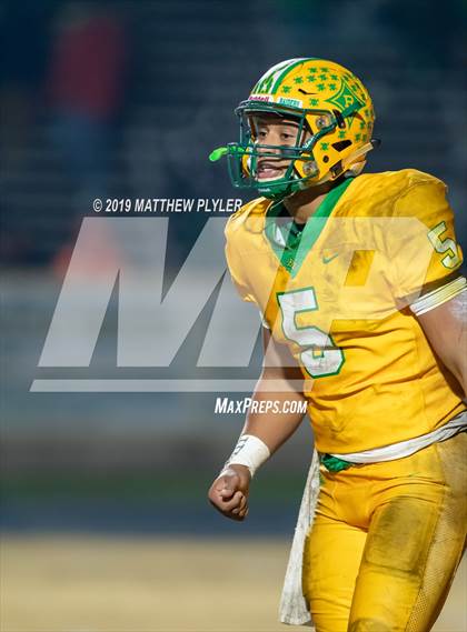 Thumbnail 1 in Richmond vs Zebulon B. Vance (NCHSAA 4AA Western Regional Final) photogallery.